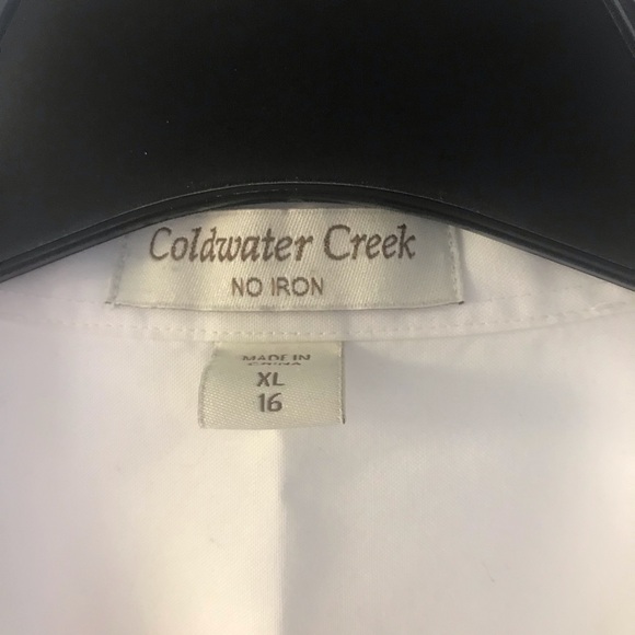 White Button-Up NO IRON Blouse - Picture 5 of 9